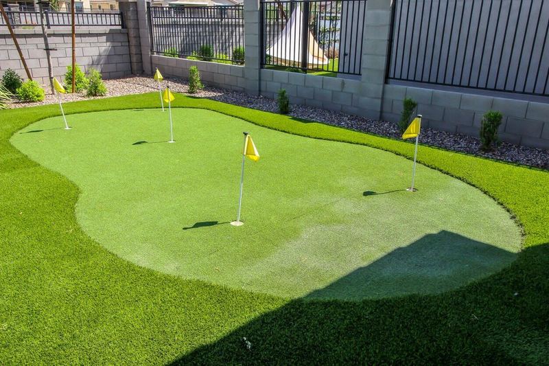 Putting green install