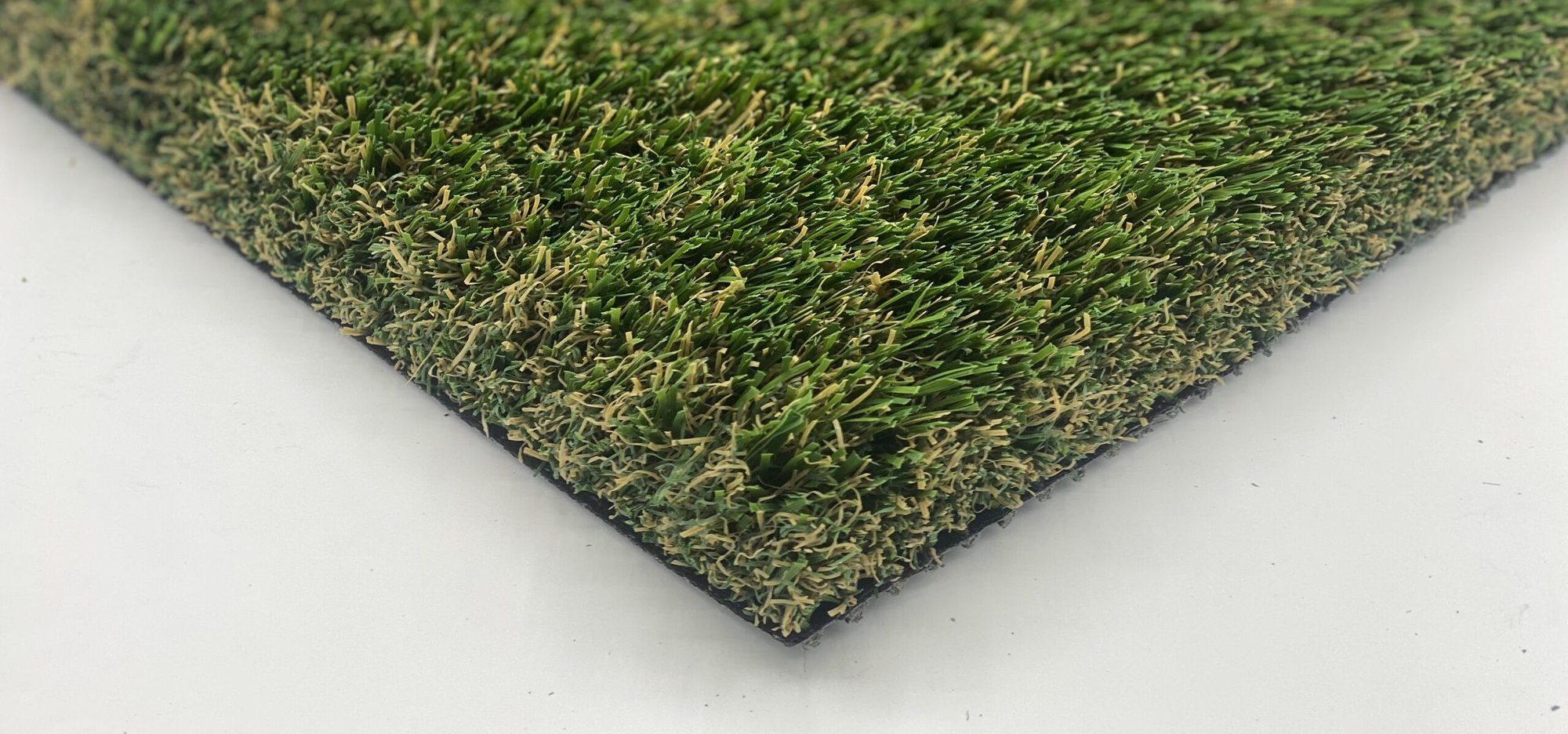 Sage Max turf — heavy-density high-face-weight landscape lawn