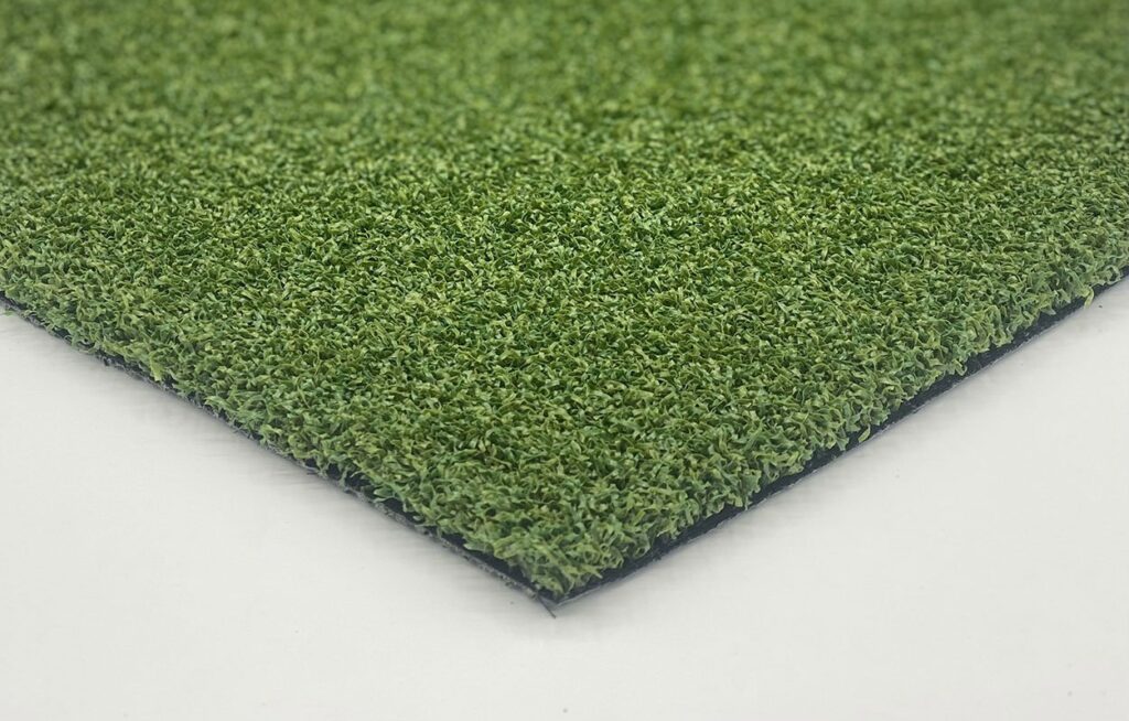 Poa Annua Putt, tight-weave putting green